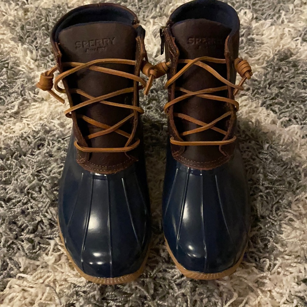Sperry Saltwater women’s boots